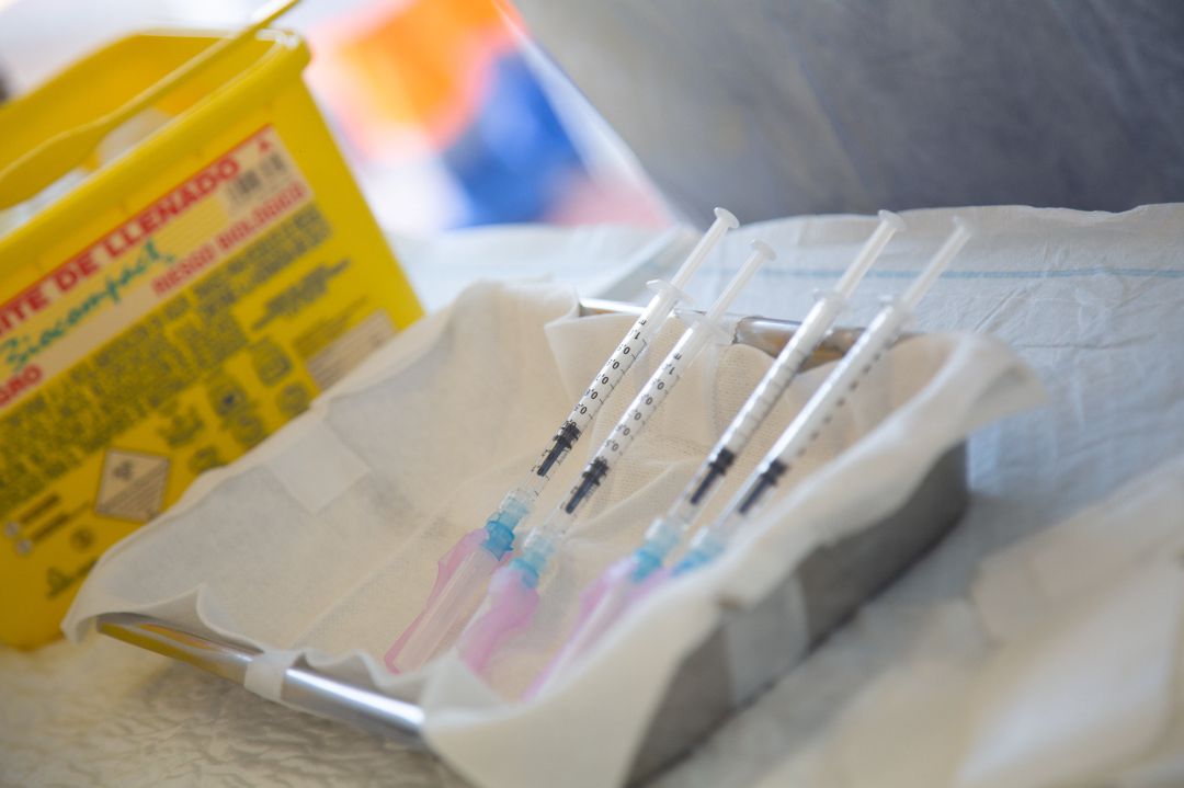 Dosis de la vacuna de Pfizer listas para ser inyectadas Dosis de la vacuna de Pfizer listas para ser inyectadas