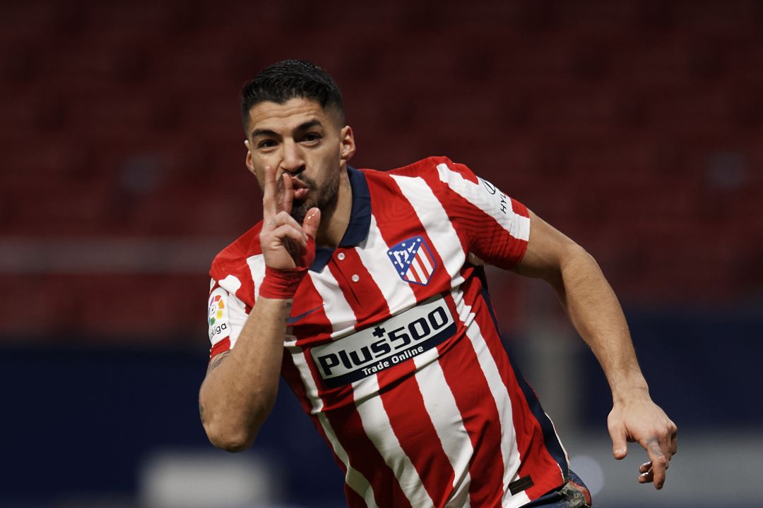 Luis Suárez celebra un gol con el Atlético Luis Suárez celebra un gol con el Atlético