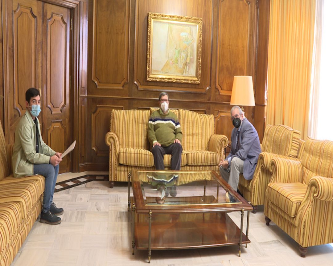 Reunión para hablar sobre la inmigración Reunión para hablar sobre la inmigración