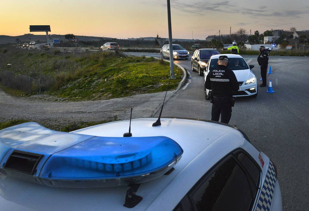 Uno de los controles durante el cierre perimetral de la ciudad Uno de los controles durante el cierre perimetral de la ciudad