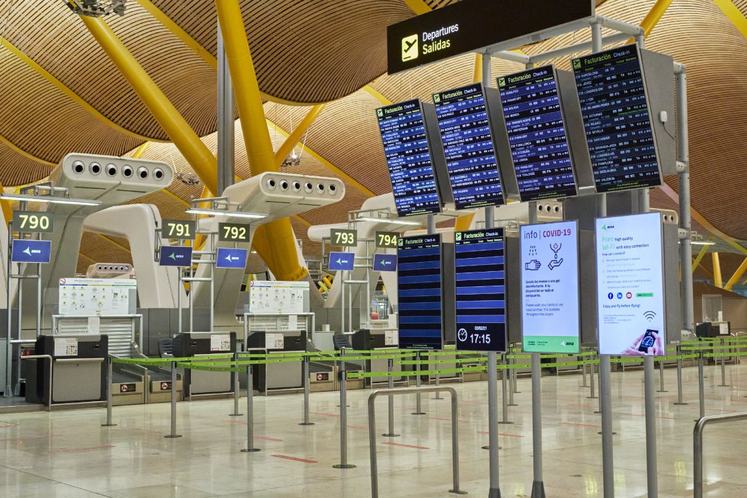 Interior de la terminal T4 del Aeropuerto Adolfo Suárez Madrid-Barajas. Interior de la terminal T4 del Aeropuerto Adolfo Suárez Madrid-Barajas.