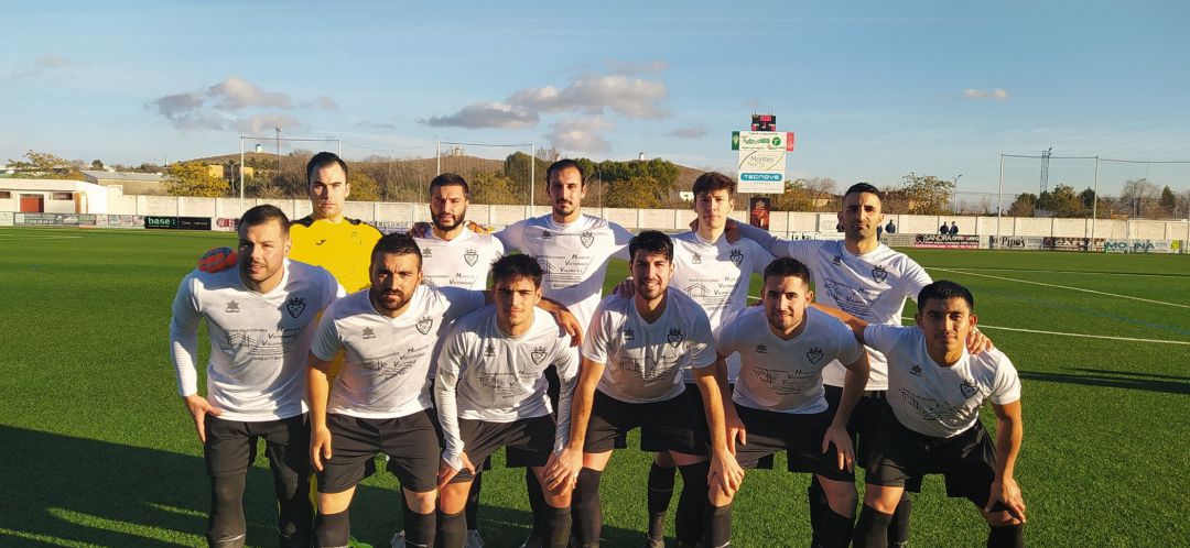 Foto de archivo del equipo (diciembre 2020) Foto de archivo del equipo (diciembre 2020)