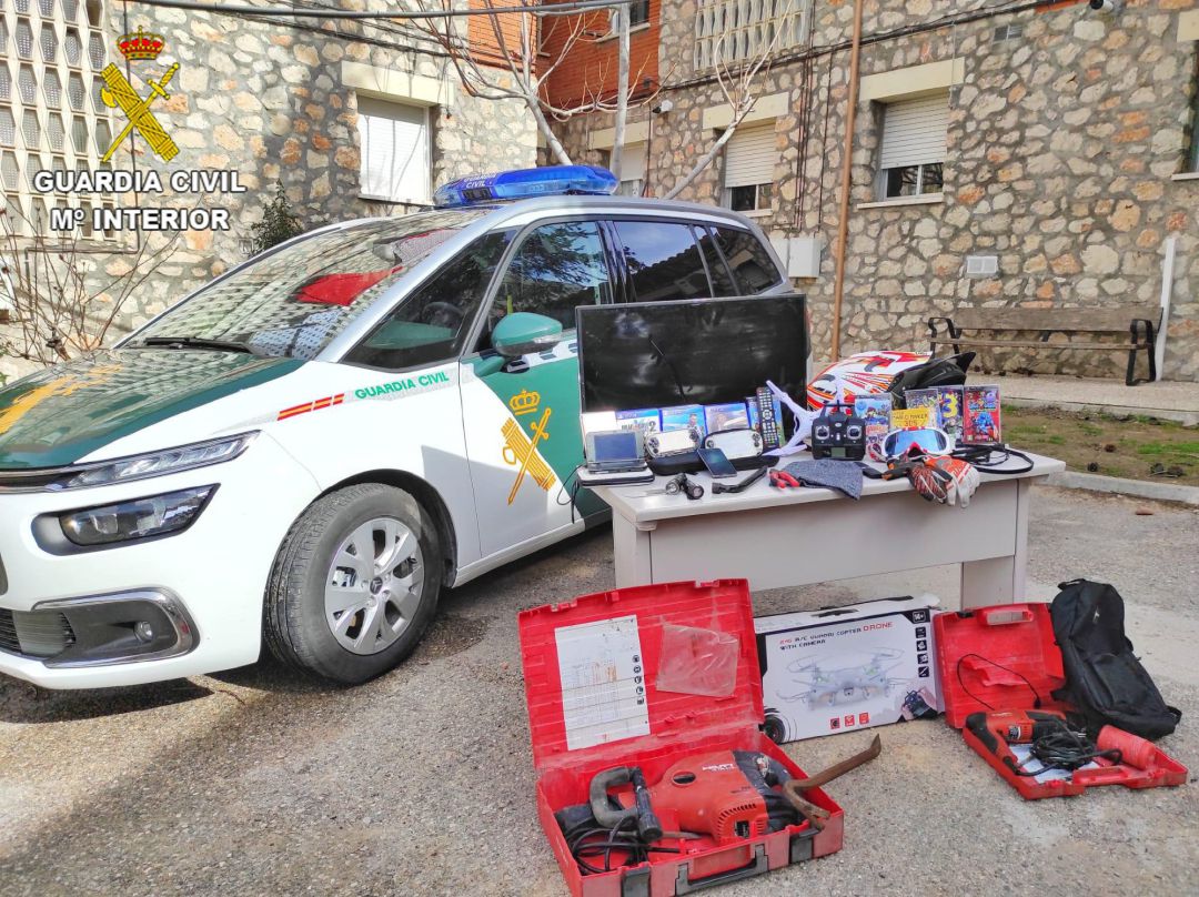Imagen de la operación llevada a cabo por la Benemérita Imagen de la operación llevada a cabo por la Benemérita