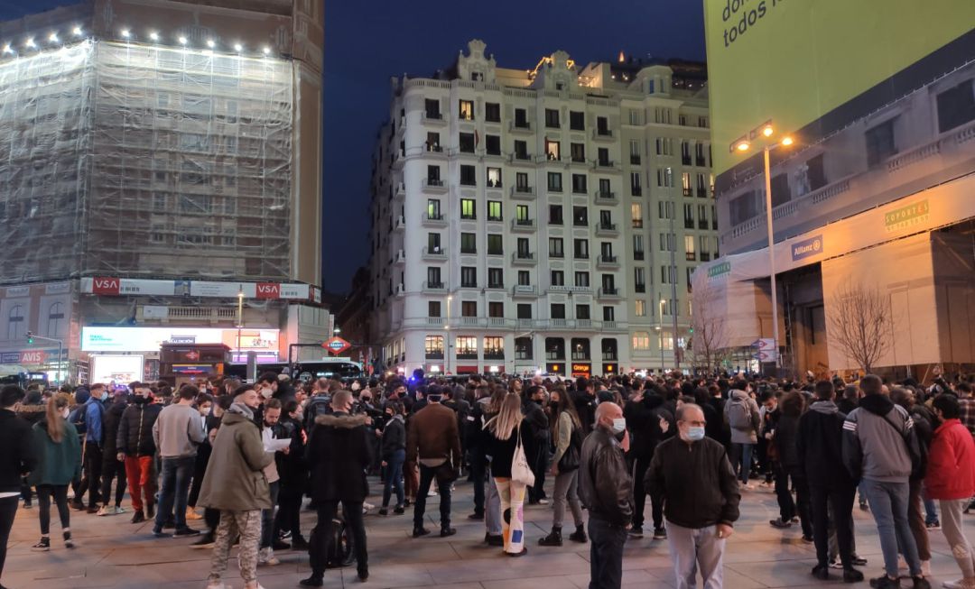 Los manifestantes en la plaza Callao a favor de Pablo Hasél. Los manifestantes en la plaza Callao a favor de Pablo Hasél.