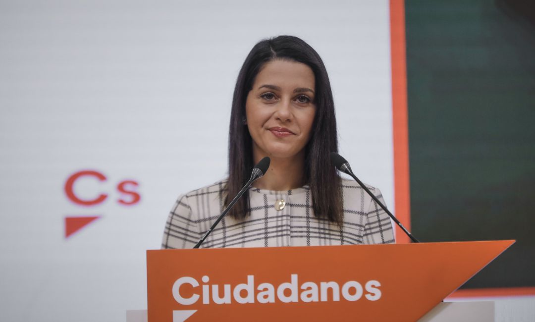 La presidenta de Ciudadanos, Inés Arrimadas, durante una rueda de prensa posterior a una reunión del Comité Permanente del partido, en Madrid. La presidenta de Ciudadanos, Inés Arrimadas, durante una rueda de prensa posterior a una reunión del Comité Permanente del partido, en Madrid.