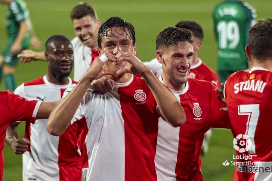 Bernardo ha marcat el primer gol de corner del Girona aquesta temporada. Bernardo ha marcat el primer gol de corner del Girona aquesta temporada.