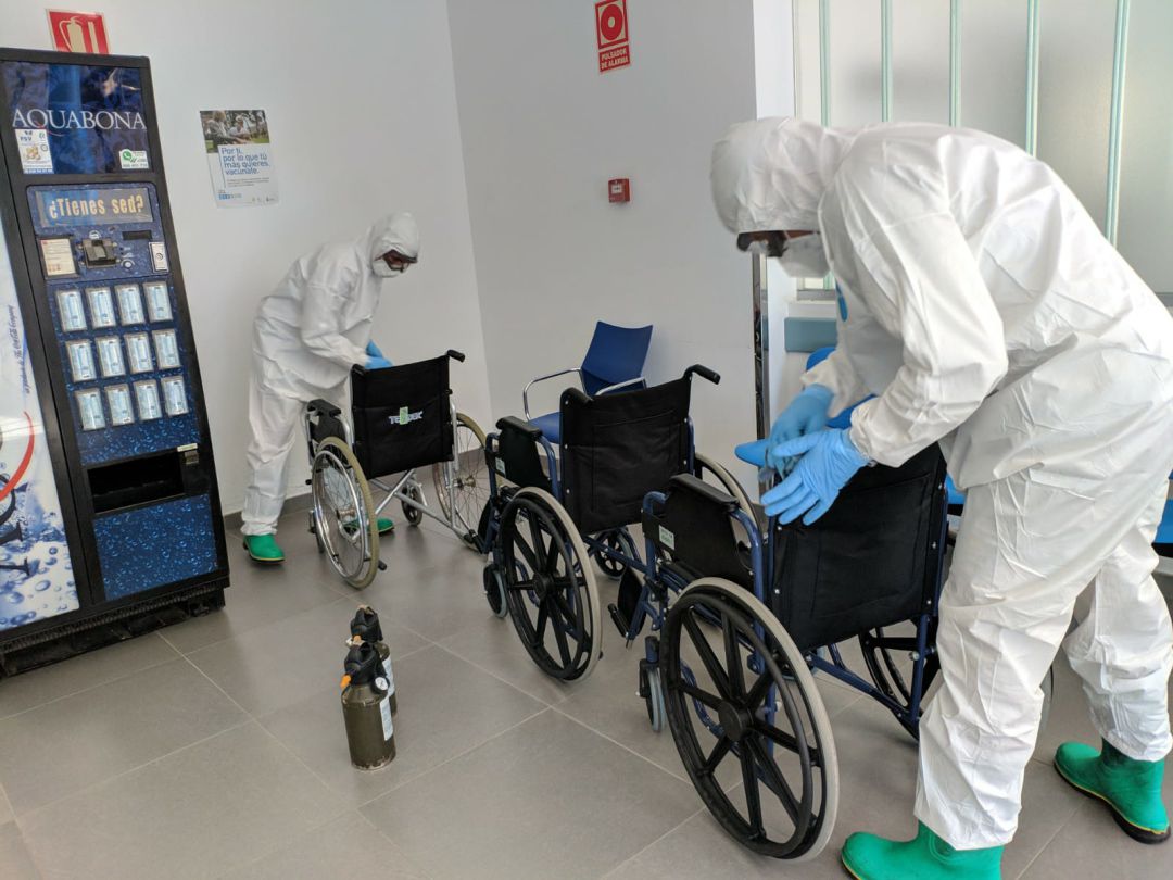 Desinfección en el Centro de Salud de Playa Blanca, en Lanzarote. Desinfección en el Centro de Salud de Playa Blanca, en Lanzarote.