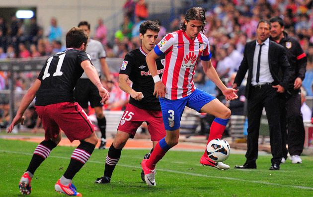Filipe Luis, en un partido del Atlético en 2012. Filipe Luis, en un partido del Atlético en 2012.