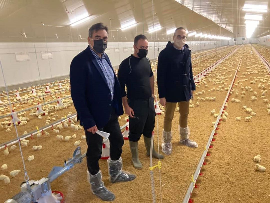 Joaquín Cuadrado visita a un joven agricultor en Graja de Iniesta Joaquín Cuadrado visita a un joven agricultor en Graja de Iniesta