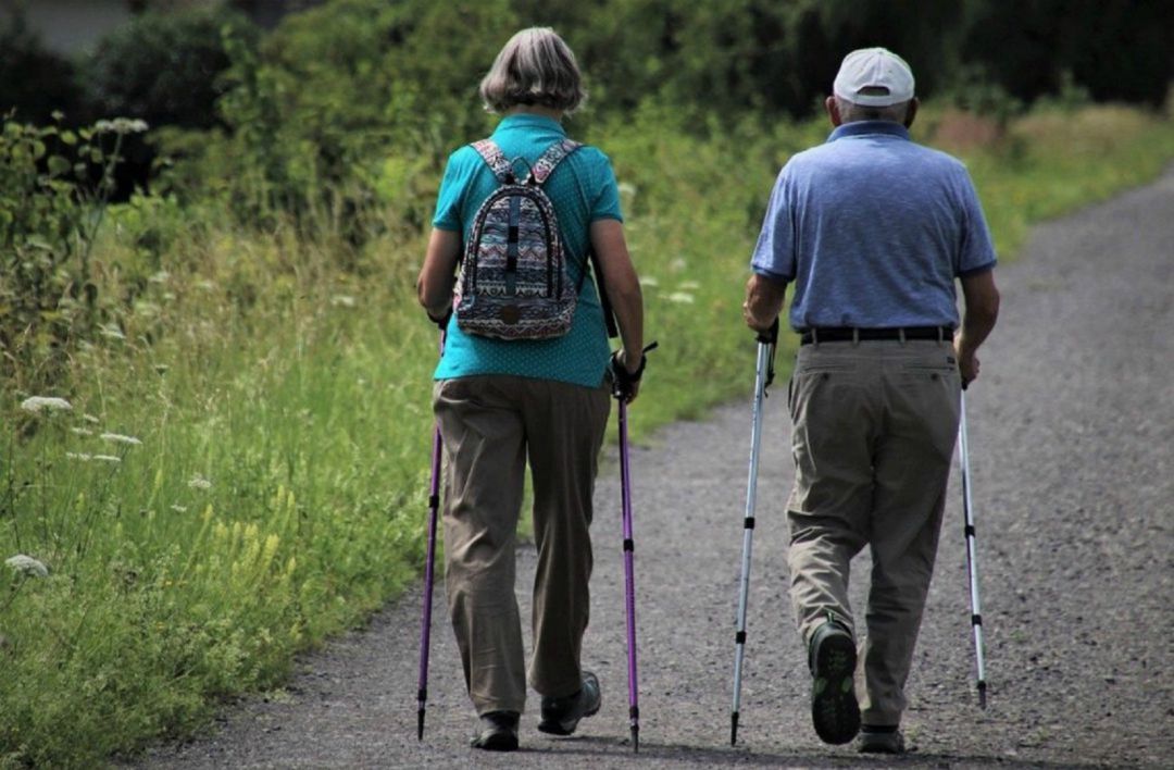Caminar tiene indudables beneficios para la salud Caminar tiene indudables beneficios para la salud