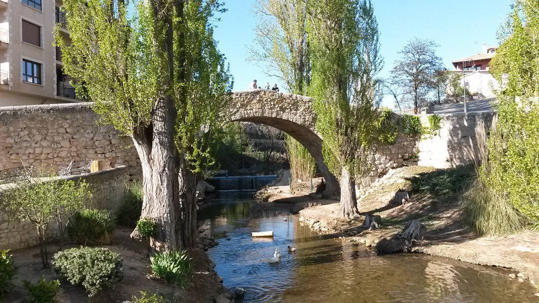 Puente románico del Bañuelos Puente románico del Bañuelos