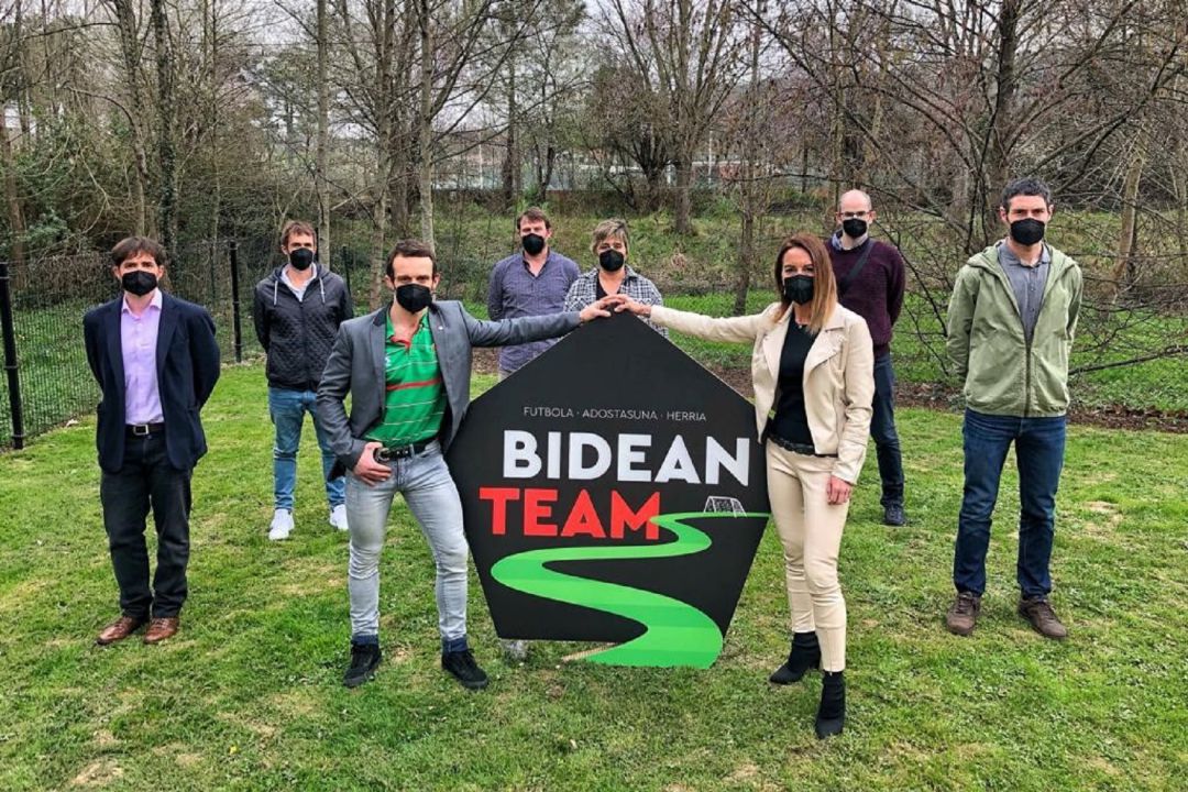 Los miembros que integran la candidatura 'Bidean Team' a dirigir la Federación Vasca de Fútbol a partir del mes de marzo Los miembros que integran la candidatura 'Bidean Team' a dirigir la Federación Vasca de Fútbol a partir del mes de marzo