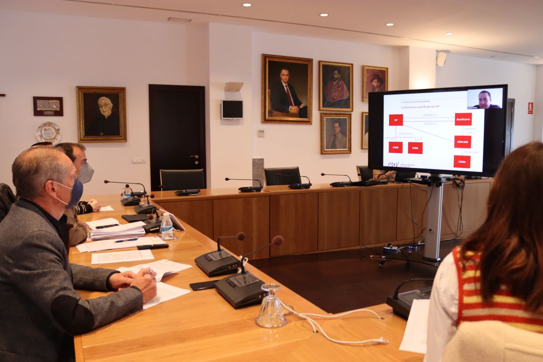 Economía atiende las sugerencias y resuelve las dudas sobre los criterios que regirán la tramitación del Plan Resistir y la línea para el ocio nocturno
Economía atiende las sugerencias y resuelve las dudas sobre los criterios que regirán la tramitación del Plan Resistir y la línea para el ocio nocturno