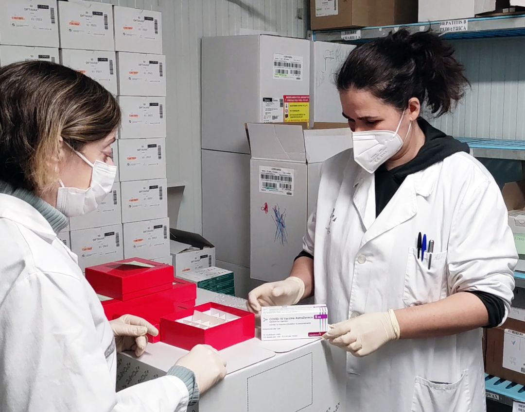 La conselleria de Sanitat ha informado este lunes de 35 contagios de coronavirus en las últimas 24 horas y de 6 personas fallecidas con el virus desde el sábado en la provincia La conselleria de Sanitat ha informado este lunes de 35 contagios de coronavirus en las últimas 24 horas y de 6 personas fallecidas con el virus desde el sábado en la provincia