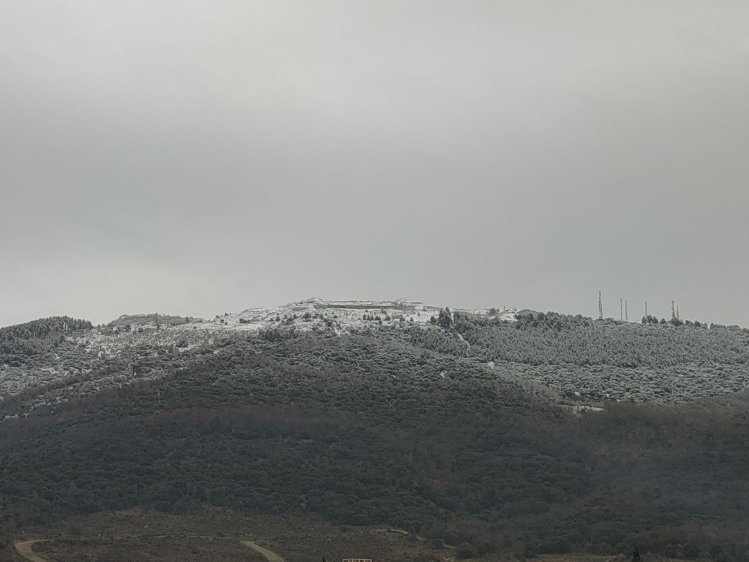Fuerte de San Cristóbal, en el monte Ezkaba, nevado. Fuerte de San Cristóbal, en el monte Ezkaba, nevado.