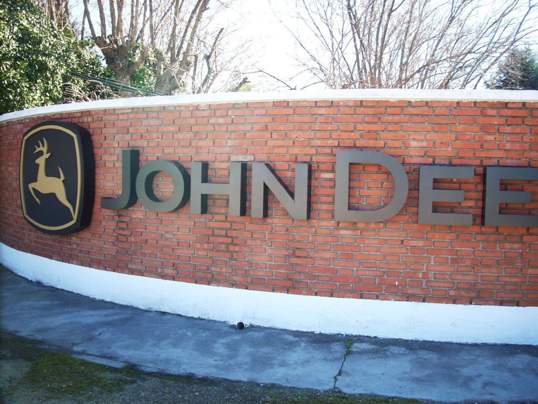 Trabajadores de la empresa John Deere de Getafe retoman la huelga para exigir la readmisión de 11 despedidos
Trabajadores de la empresa John Deere de Getafe retoman la huelga para exigir la readmisión de 11 despedidos