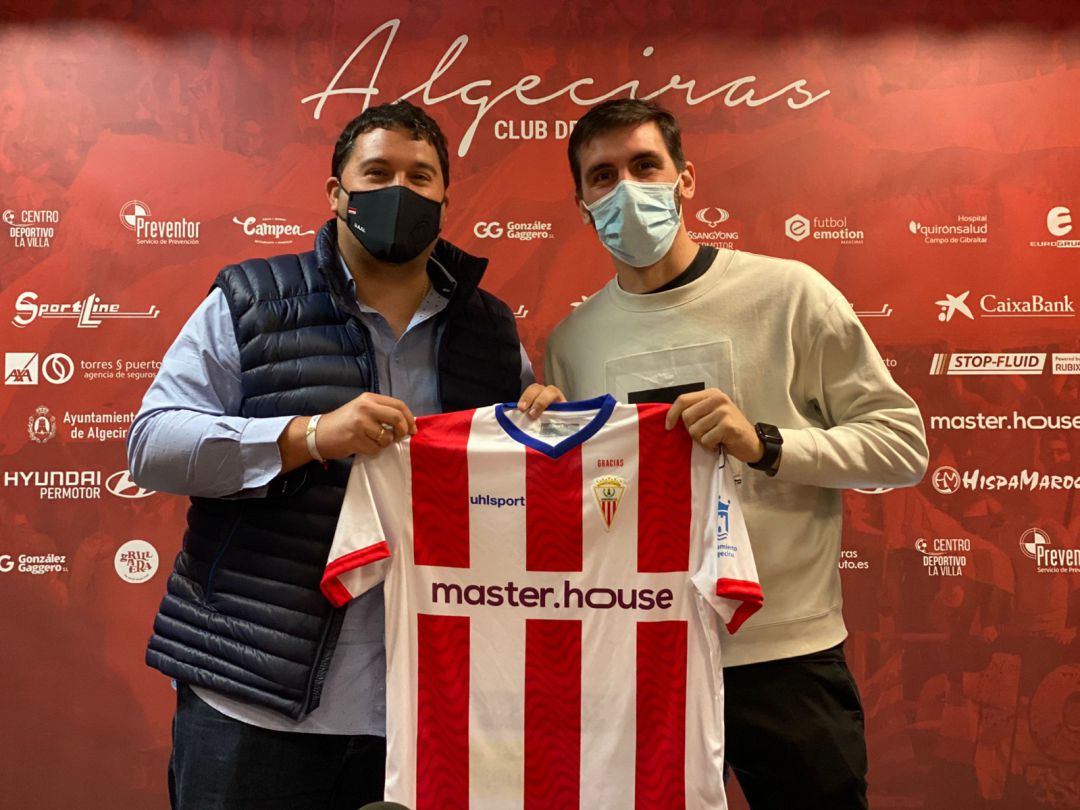 Figueras junto a Alejo. Figueras junto a Alejo.