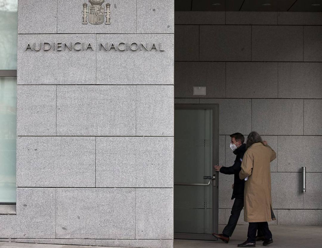 Víctor Soler en la puerta de la Audiencia Nacional de Madrid Víctor Soler en la puerta de la Audiencia Nacional de Madrid