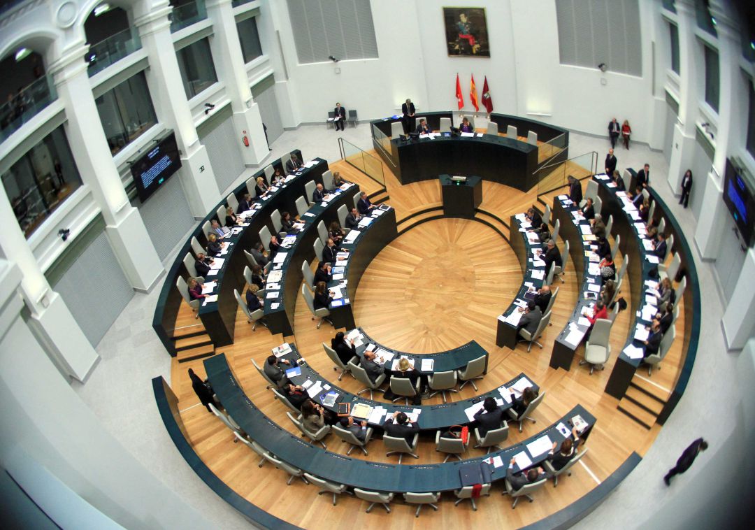 Salón de plenos del Ayuntamiento. Salón de plenos del Ayuntamiento.