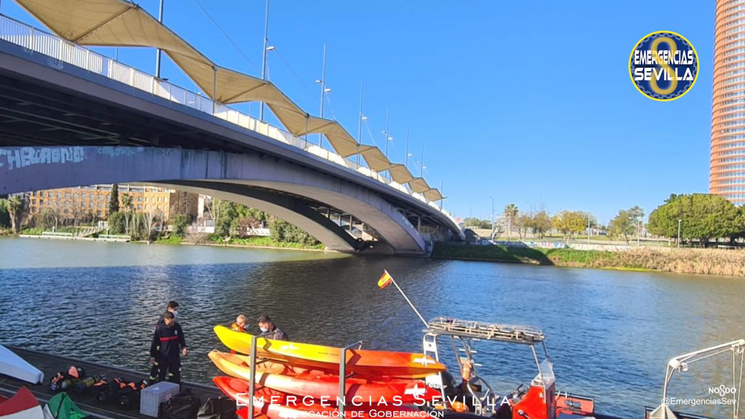 Localización del cuerpo de un hombre caído anoche al río Localización del cuerpo de un hombre caído anoche al río