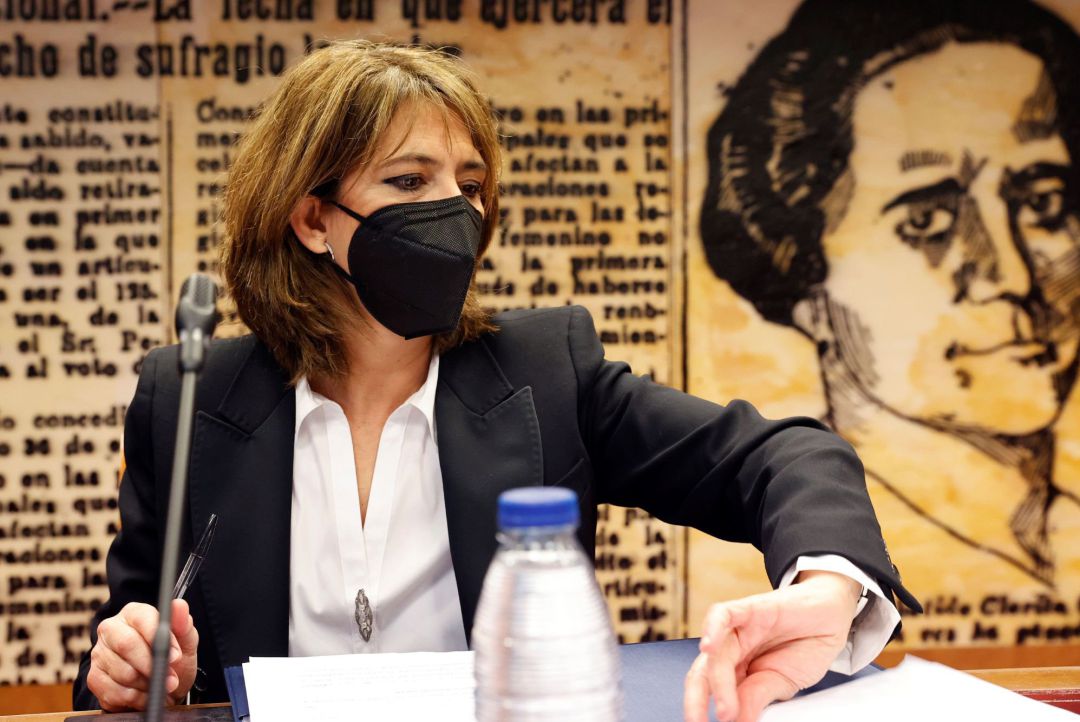 La fiscal general del Estado, Dolores Delgado, en la Comisión de Justicia del Senado, este martes. La fiscal general del Estado, Dolores Delgado, en la Comisión de Justicia del Senado, este martes.