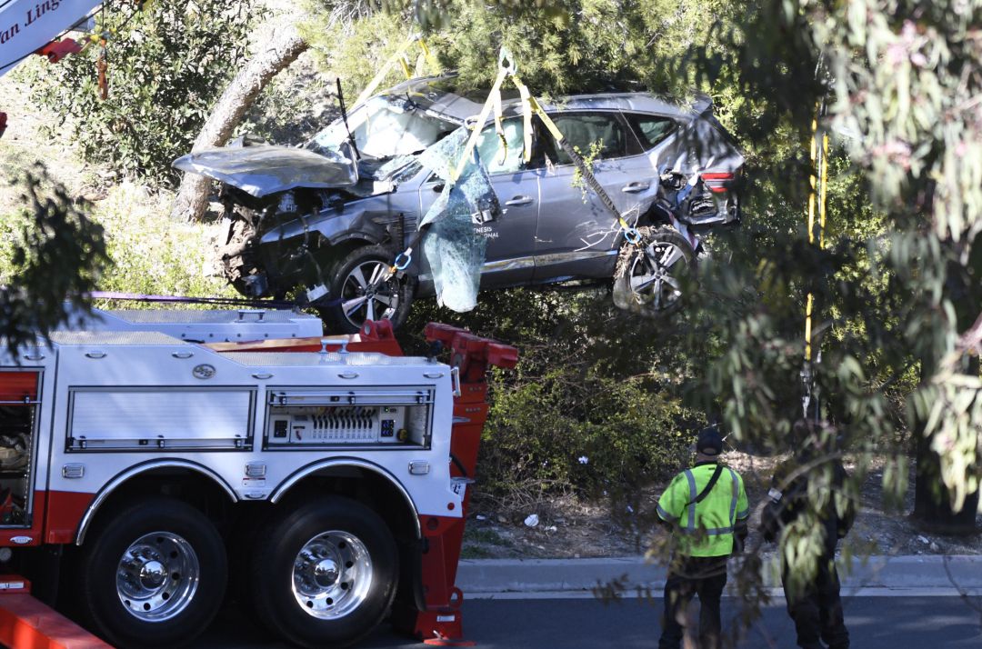 Así quedó el coche de Tiger Woods tras el accidente de tráfico Así quedó el coche de Tiger Woods tras el accidente de tráfico