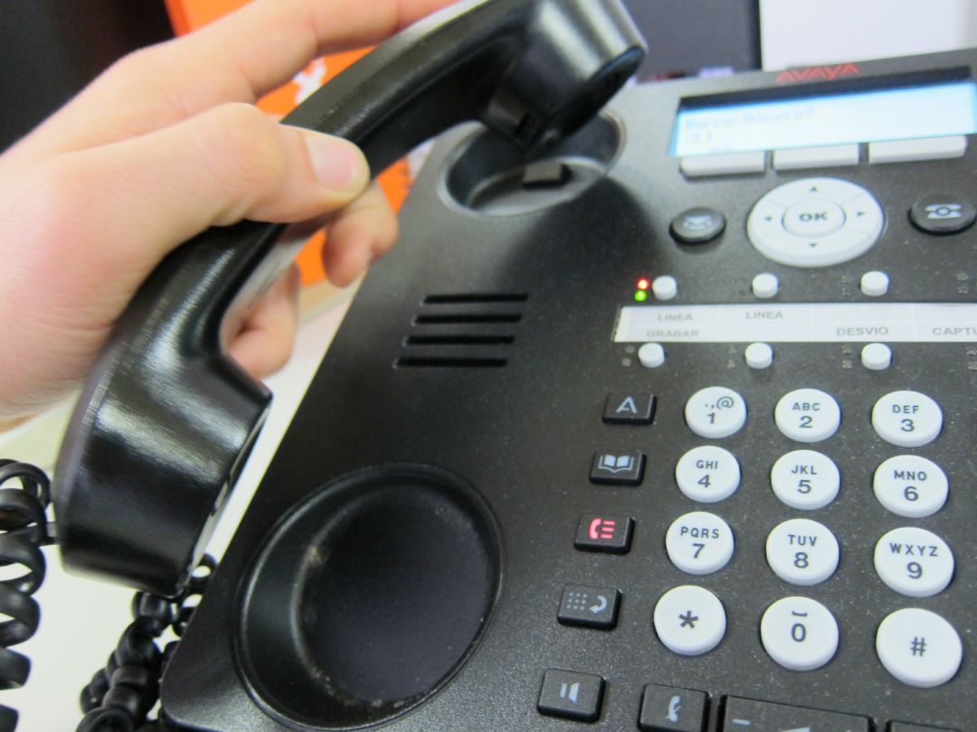 Llamada desde un teléfono fijo Llamada desde un teléfono fijo