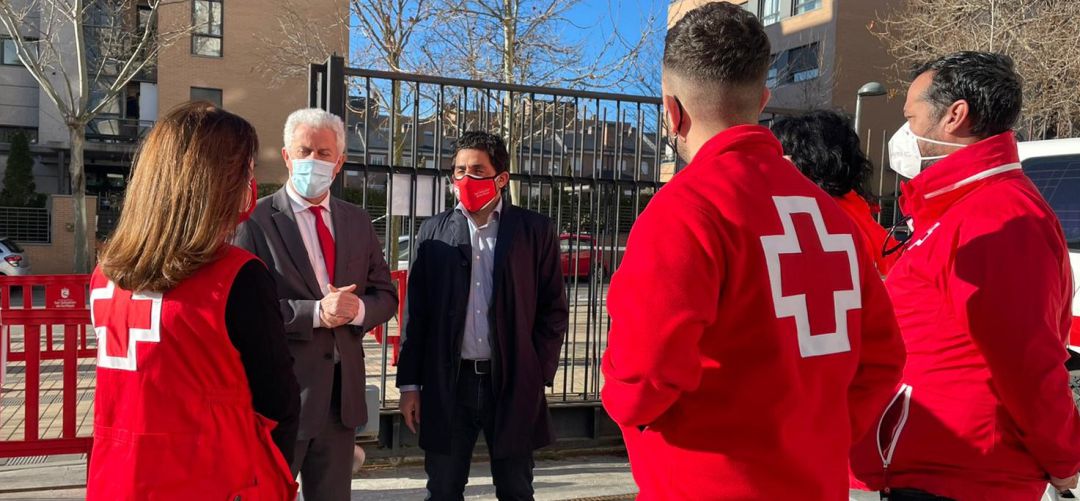 Se han realizado test de antígenos a vecinos de las cuatro zonas básicas de salud: Reyes Católicos, V Centenario, Rosa Luxemburgo y Dehesa Vieja Se han realizado test de antígenos a vecinos de las cuatro zonas básicas de salud: Reyes Católicos, V Centenario, Rosa Luxemburgo y Dehesa Vieja