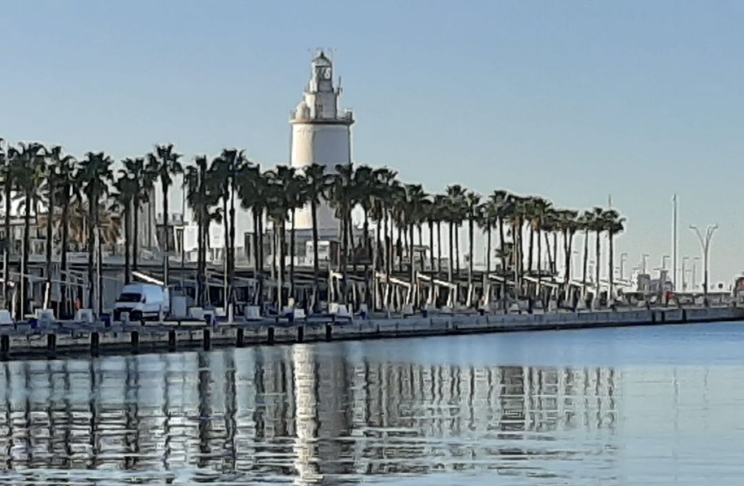 La Farola de Málaga La Farola de Málaga