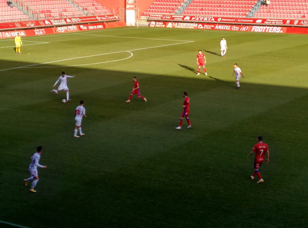 El Numancia sufrió su primera derrota en Los Pajaritos. El Numancia sufrió su primera derrota en Los Pajaritos.