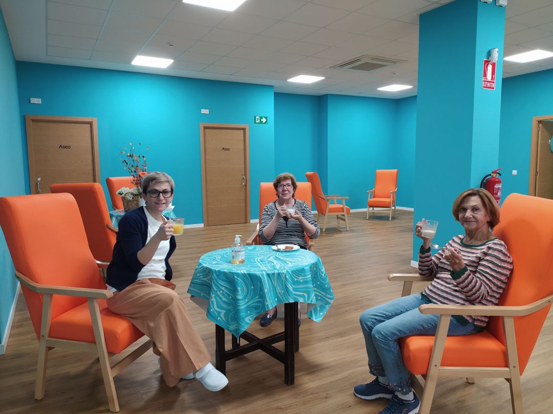 El Centro de día ha firmado un convenio con el Ayuntamiento de Alcobendas para brindar 15 plazas El Centro de día ha firmado un convenio con el Ayuntamiento de Alcobendas para brindar 15 plazas