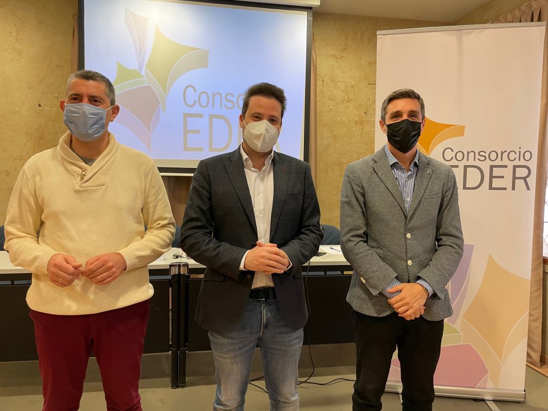 Eusebio Sáez, Alejandro Toquero y Sergio Villana en la presentación del plan de actuación para 2021 de Consorcio Eder Eusebio Sáez, Alejandro Toquero y Sergio Villana en la presentación del plan de actuación para 2021 de Consorcio Eder