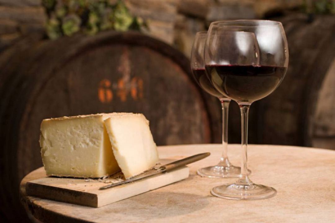 Queso y vino Queso y vino