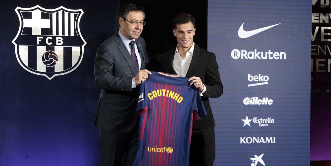 Bartomeu y Coutinho, durante la presentación del brasileño como nuevo futbolista azulgrana Bartomeu y Coutinho, durante la presentación del brasileño como nuevo futbolista azulgrana