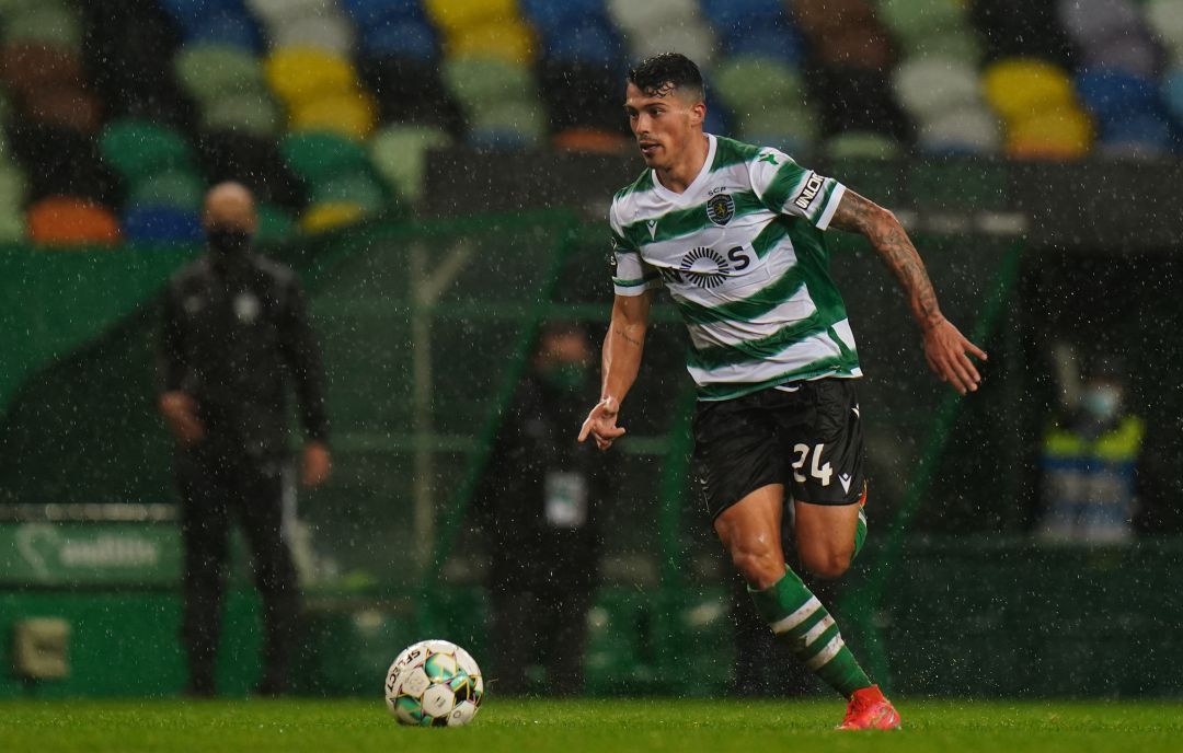 Pedro Porro, durante el partido contra el Portimonense. Pedro Porro, durante el partido contra el Portimonense.