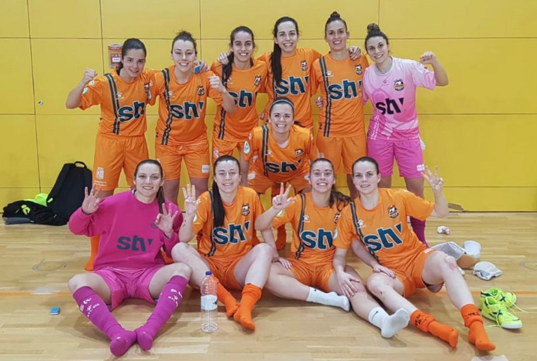 La plantilla de STV Roldán tras derrotar a Esplugues La plantilla de STV Roldán tras derrotar a Esplugues