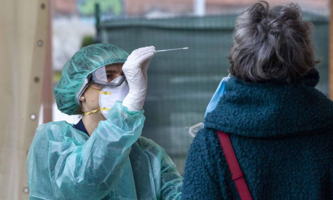 107 personas continúan ingresadas con Covid en los hospitales castellonenses, 19 de ellas en la UCI 107 personas continúan ingresadas con Covid en los hospitales castellonenses, 19 de ellas en la UCI