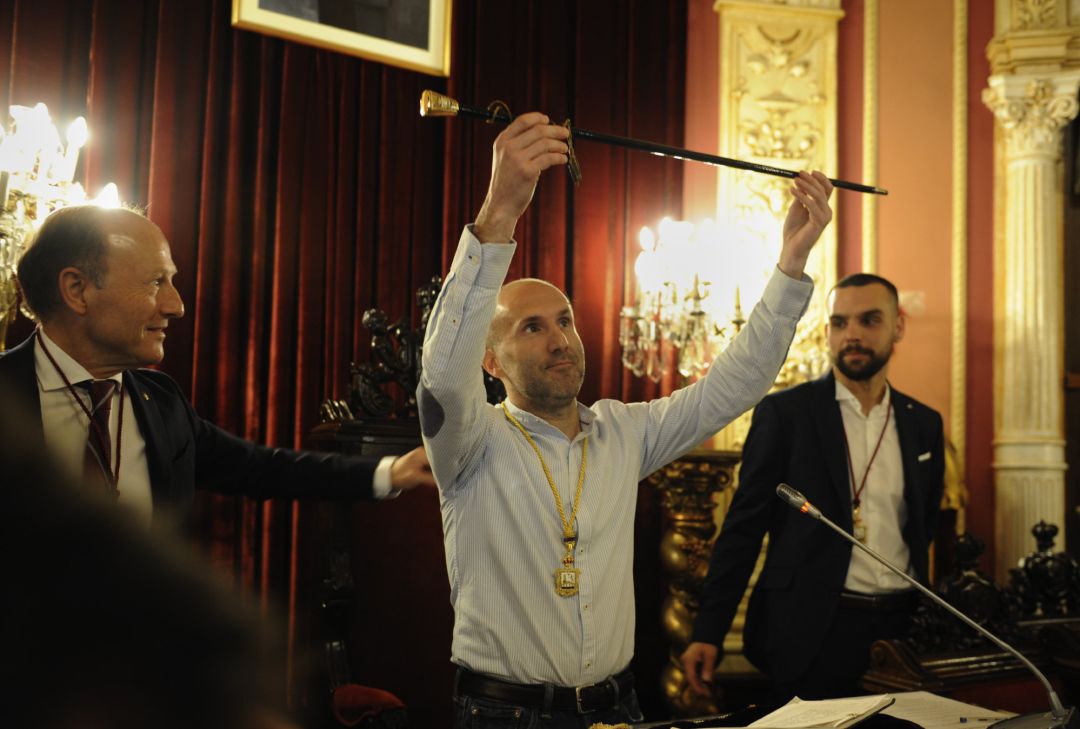 Ambas formaciones esperan que el PP retire definitivamente el apoyo al alcalde Ambas formaciones esperan que el PP retire definitivamente el apoyo al alcalde