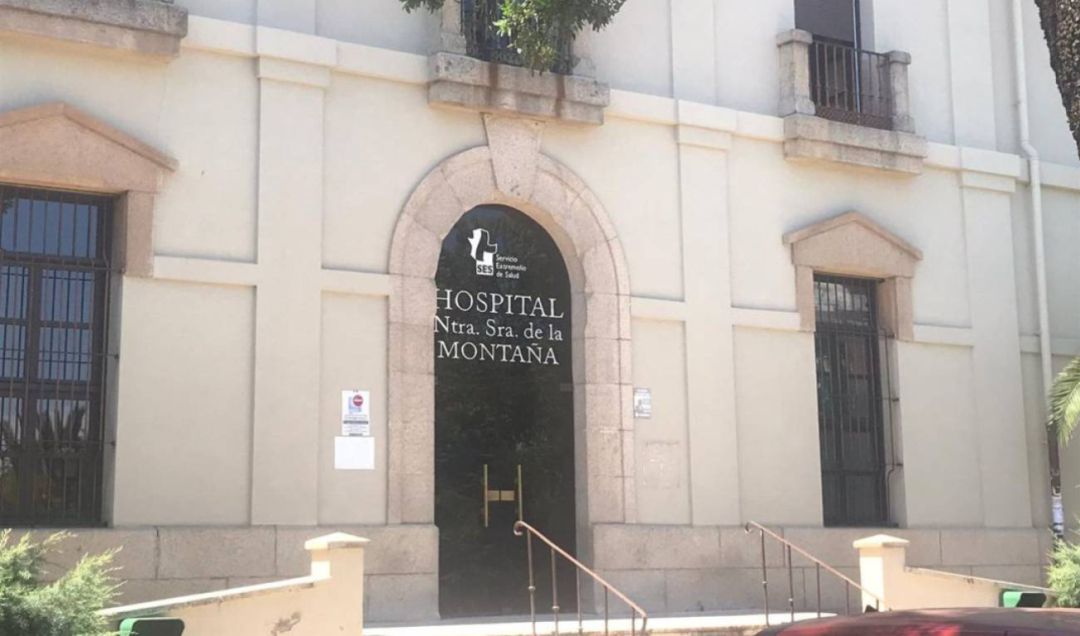 Puerta de acceso del Hospital Nuestra Señora de la Montaña Puerta de acceso del Hospital Nuestra Señora de la Montaña