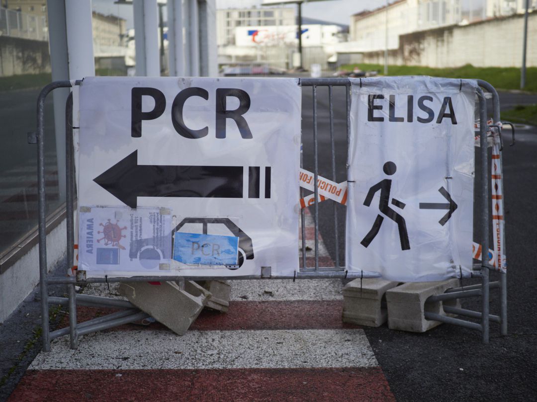 Carteles para realizar test PCR y Elisa en REFENA (Navarra). Carteles para realizar test PCR y Elisa en REFENA (Navarra).