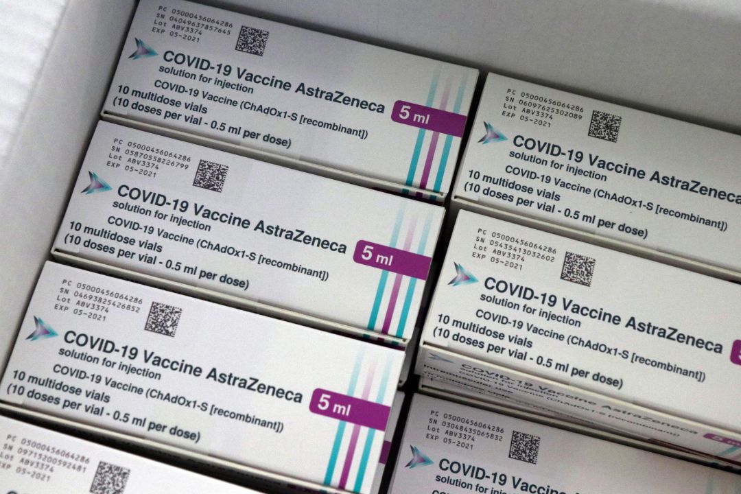 Viales de AstraZeneca. Viales de AstraZeneca.