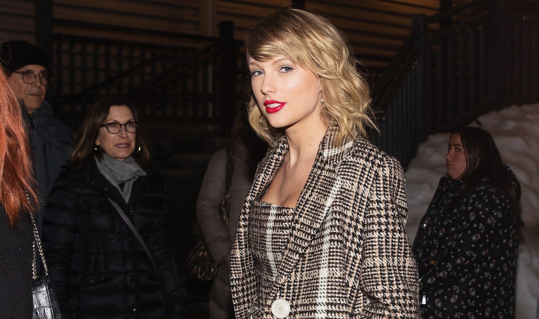 Taylor Swift en Main Street durante el Sundance Film Festival en junio de 2020 en Park City, Utah. Taylor Swift en Main Street durante el Sundance Film Festival en junio de 2020 en Park City, Utah.