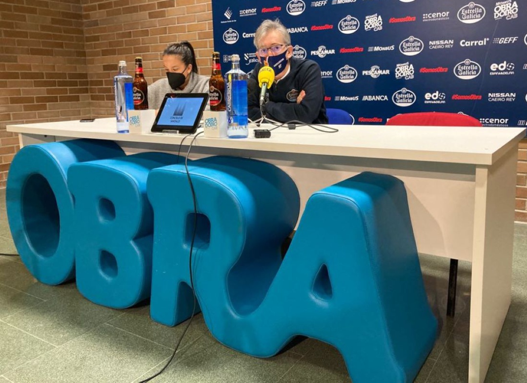 Moncho Fernández, entrenador del Obradoiro, esta mañana en la rueda de prensa Moncho Fernández, entrenador del Obradoiro, esta mañana en la rueda de prensa