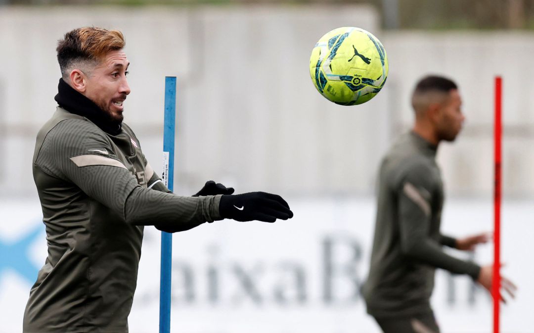 Hector Herrera durante un entrenamiento con el Atlético de Madrid Hector Herrera durante un entrenamiento con el Atlético de Madrid