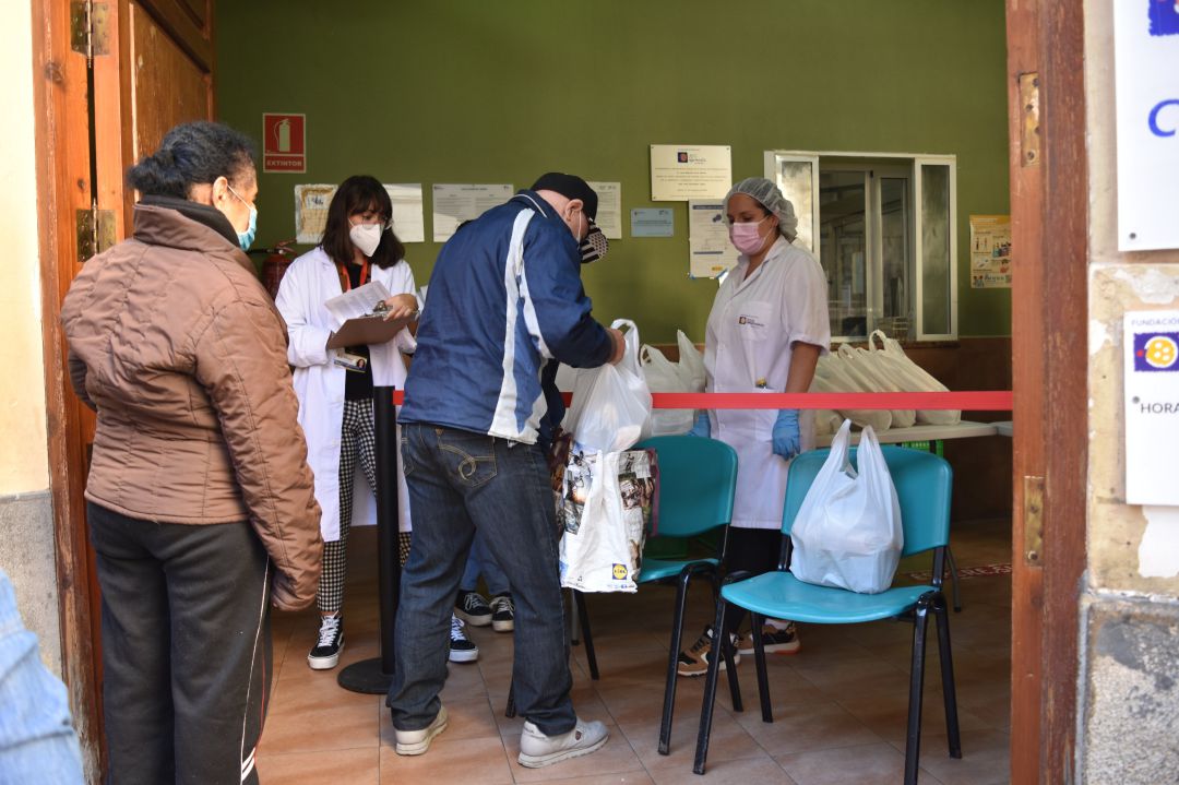 Las organizaciones que atienden a las personas en riesgo de exclusión hablan de "tsunami social" provocado por la pandemia Las organizaciones que atienden a las personas en riesgo de exclusión hablan de "tsunami social" provocado por la pandemia