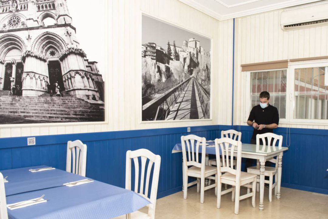 Interior de un restaurante Interior de un restaurante