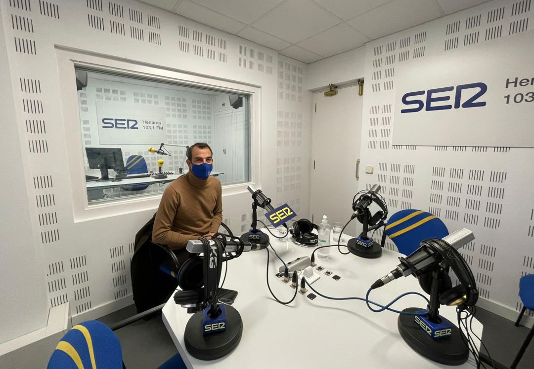 Víctor Malo, alcalde de Ajalvir, en los estudios de SER Henares. Víctor Malo, alcalde de Ajalvir, en los estudios de SER Henares.