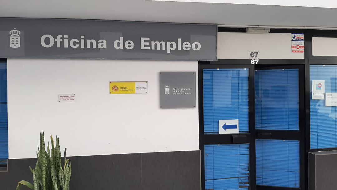Oficinas del Servicio Canario de Empleo en Arrecife, la capital de Lanzarote. Oficinas del Servicio Canario de Empleo en Arrecife, la capital de Lanzarote.