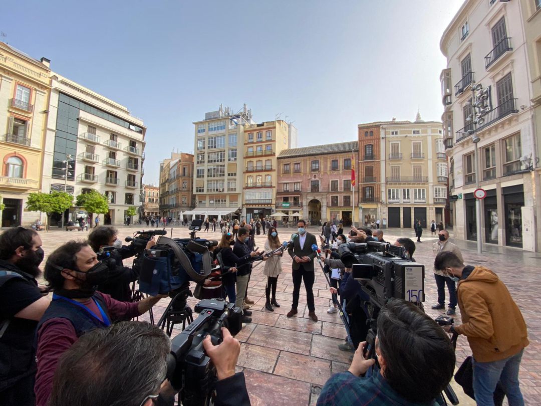 El presidente de la Federación de Hostelería Andaluza, Javier Frutos, confía en una respuesta "inmediata" de la Junta de Andalucía El presidente de la Federación de Hostelería Andaluza, Javier Frutos, confía en una respuesta "inmediata" de la Junta de Andalucía