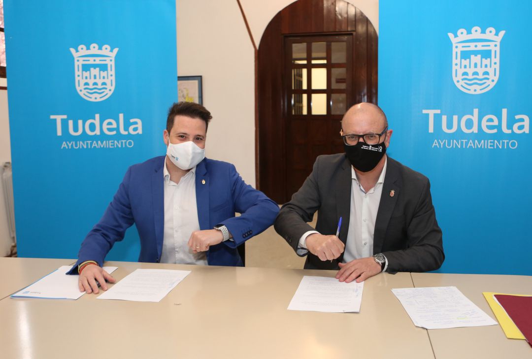 El alcalde de Tudela, Alejandro Toquero, y el consejero de Educación, Carlos Gimeno El alcalde de Tudela, Alejandro Toquero, y el consejero de Educación, Carlos Gimeno